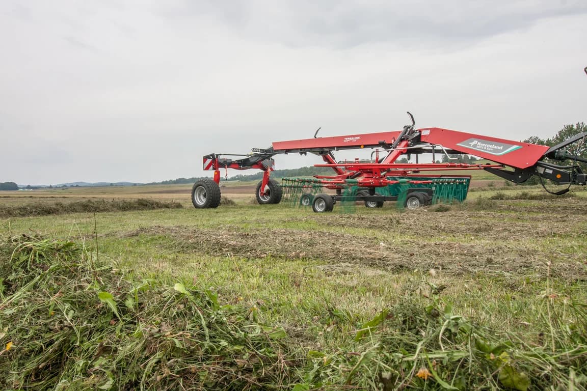 Rake Kverneland 9670 S Vario — Kverneland