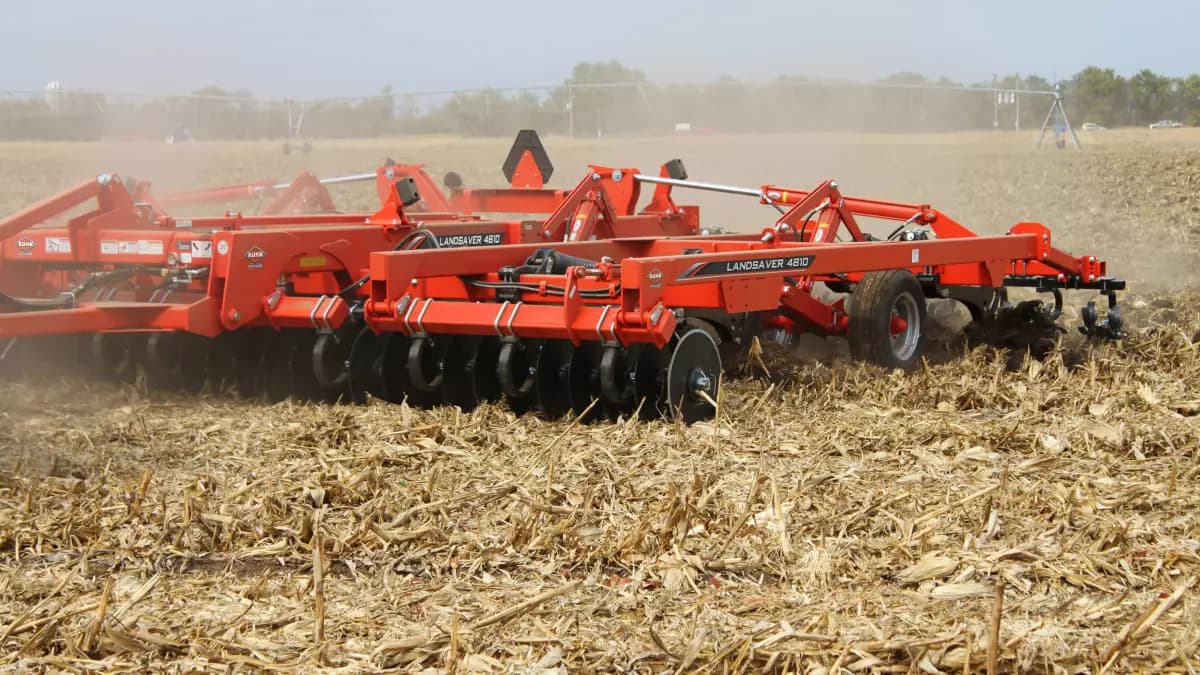 Subsoiler KUHN LANDSAVER 4810 — KUHN