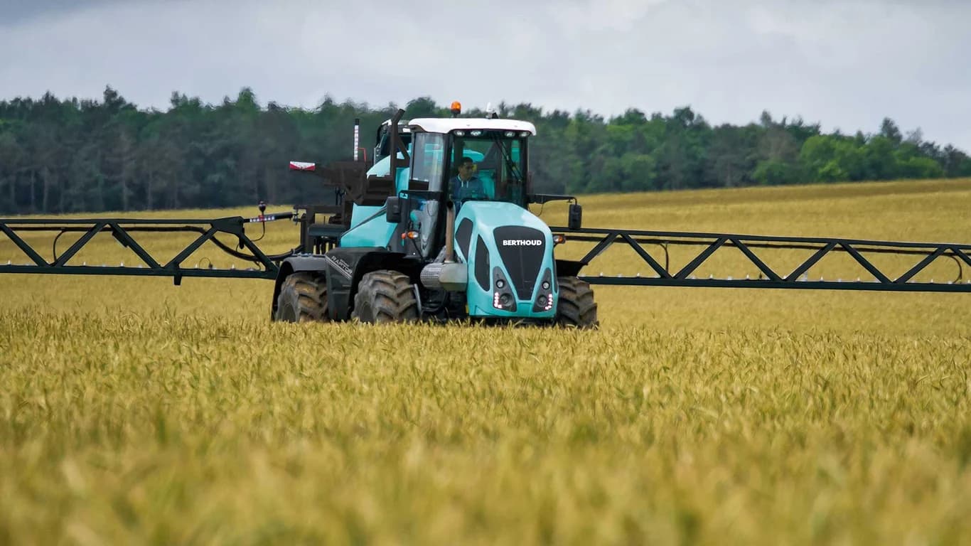 Self-Propelled sprayer Berthoud RAPTOR 3240 — Berthoud
