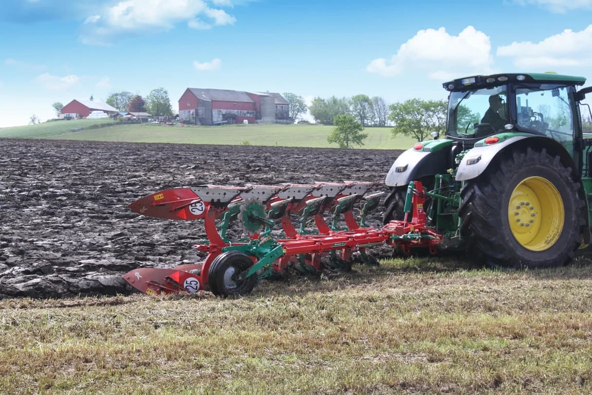 Plow Kverneland ES Variomat — Kverneland