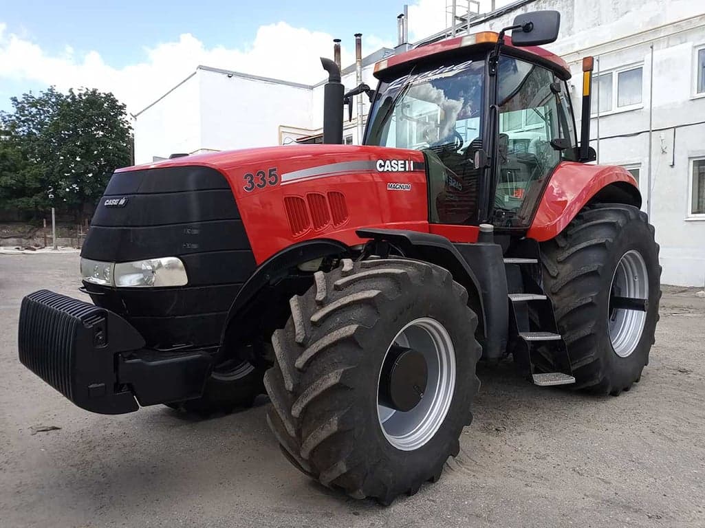 Трактор Case IH Magnum 335 — Case