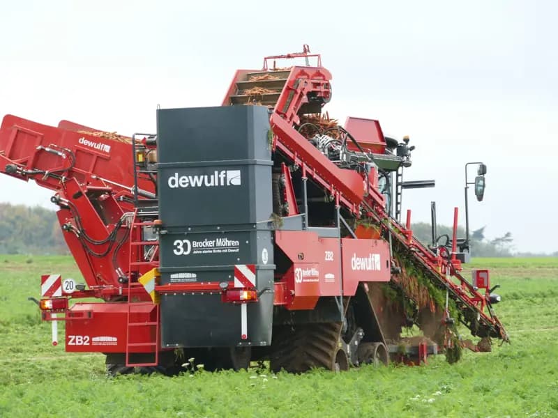Beet harvester Dewulf ZB2 — Dewulf