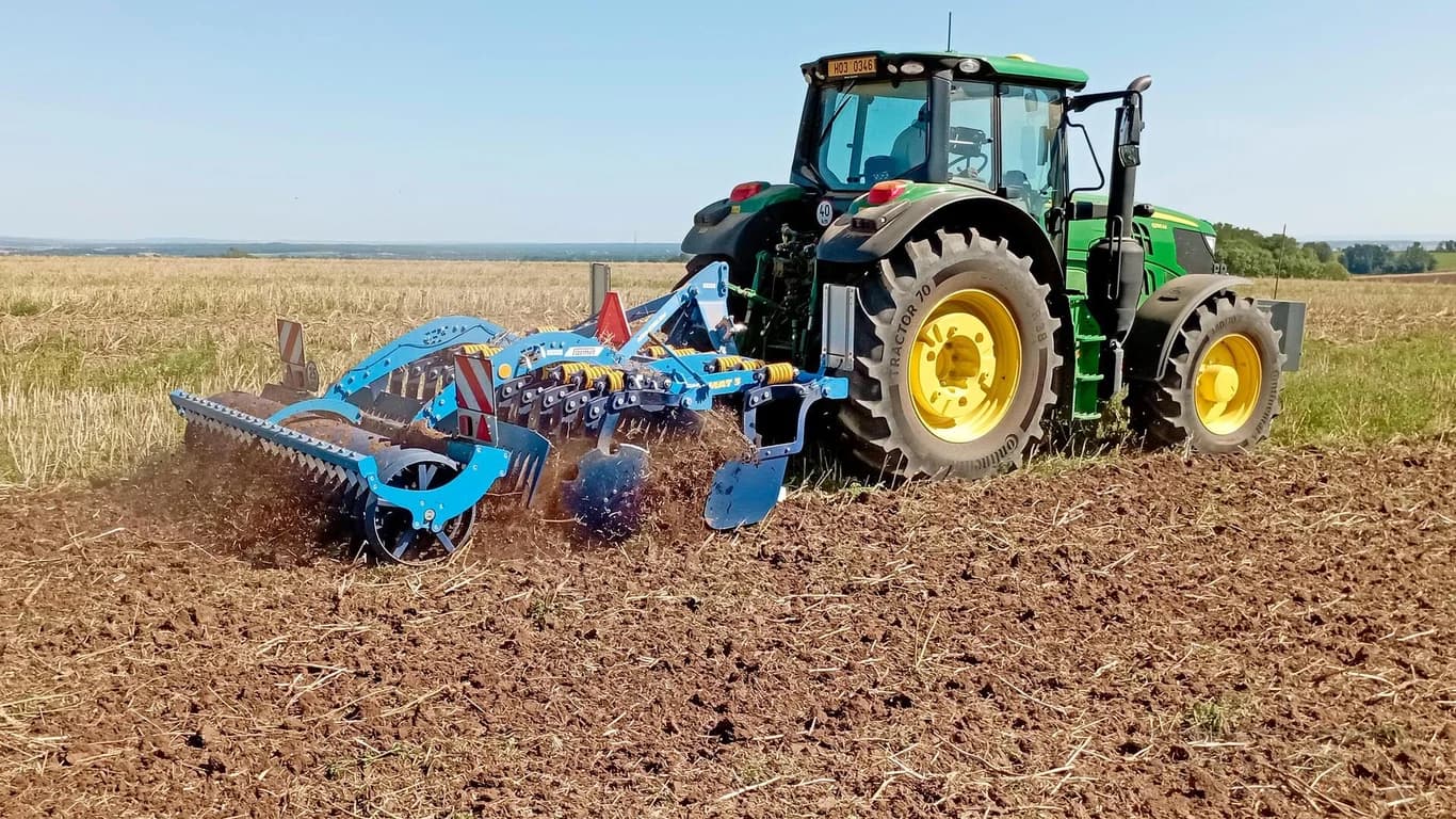 Disc harrow Farmet Diskomat N — Farmet