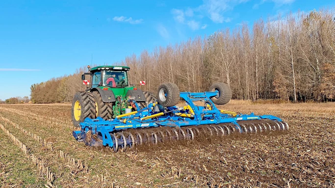 Disc harrow Farmet Softer PRO — Farmet