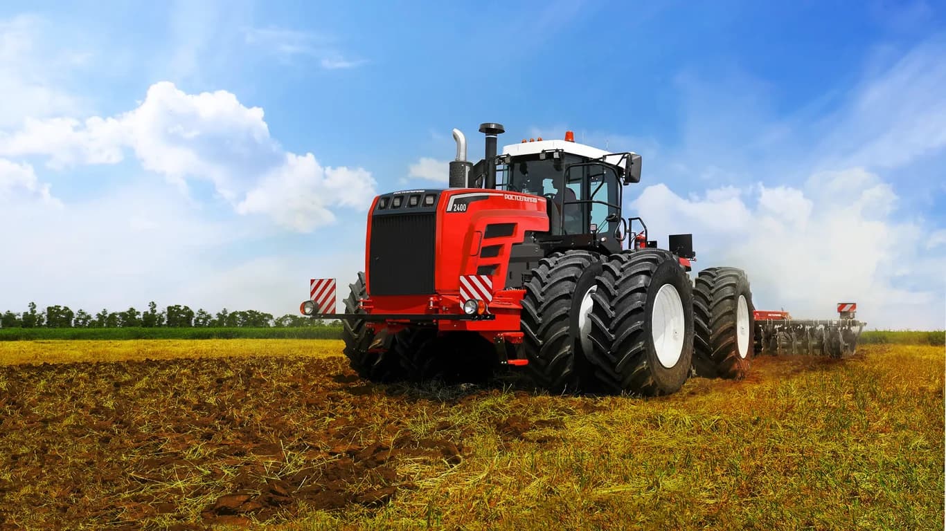 Articulated 4WD tractor Rostselmash 2400 — Rostselmash