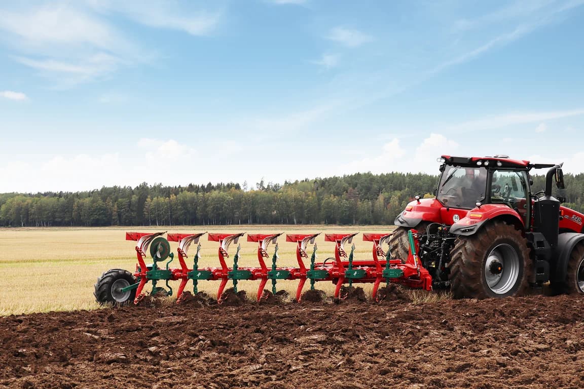 Plow Kverneland 3400 S — Kverneland