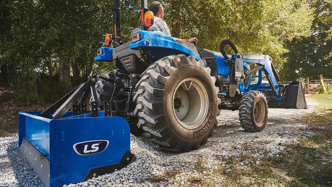 Compact tractor LS Tractor MT242E — LS Tractor