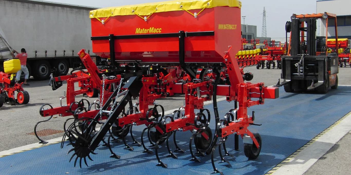 Inter-row cultivator MaterMacc UNICA PM — MaterMacc