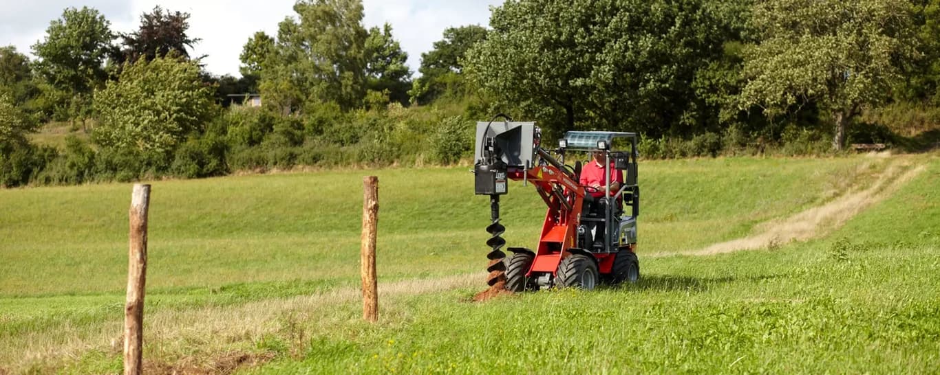 Wheel loader Weidemann Hoftrac 1140 Basic Line — Weidemann