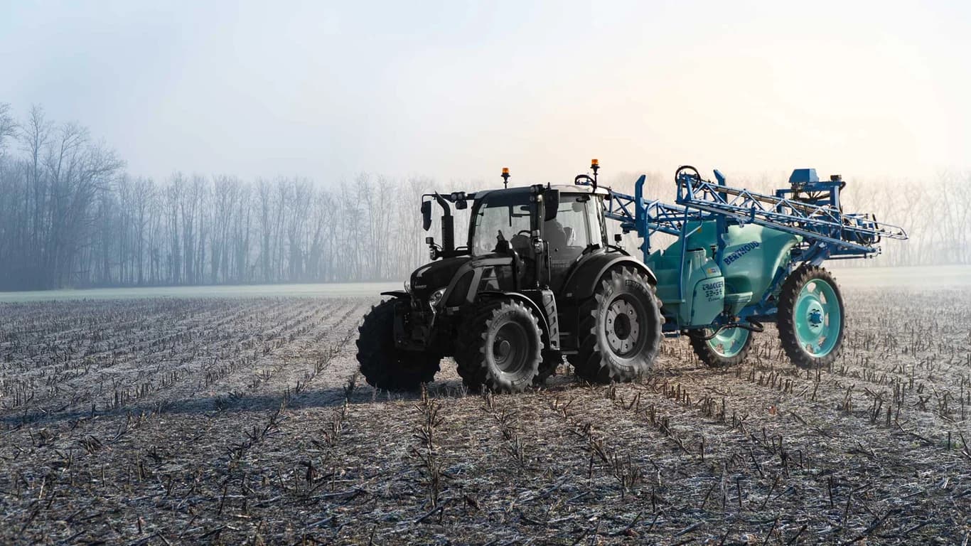 Trailed sprayer Berthoud TRACKER 3200 — Berthoud