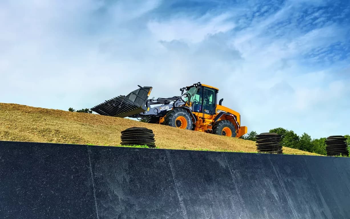 Wheel loader JCB 427 Agri — JCB