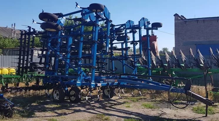 Культиватор (CASE IH) Tiger mate DMI — Case