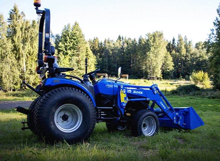 Compact tractor Solis H26 — Solis