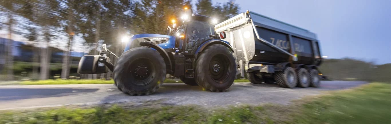 Row crop tractor Landini SERIE 7-200 Robo-Six — Landini