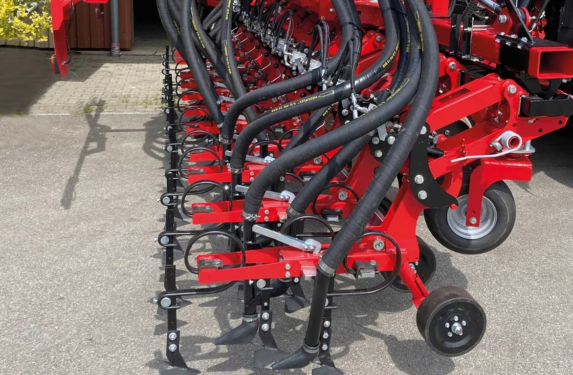 Inter-row cultivator HOLMER SecatFlex SL — HOLMER