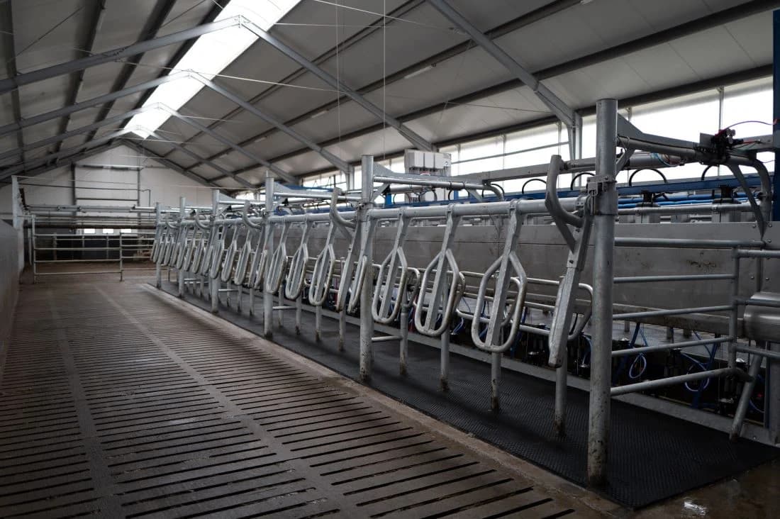 Parlor equipment DeLaval P2100 — DeLaval