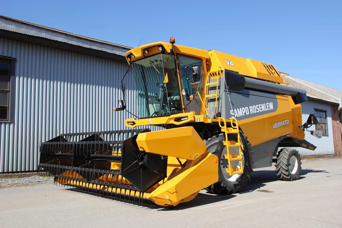 Combine harvester Sampo Rosenlew Verrato V4 — Sampo Rosenlew
