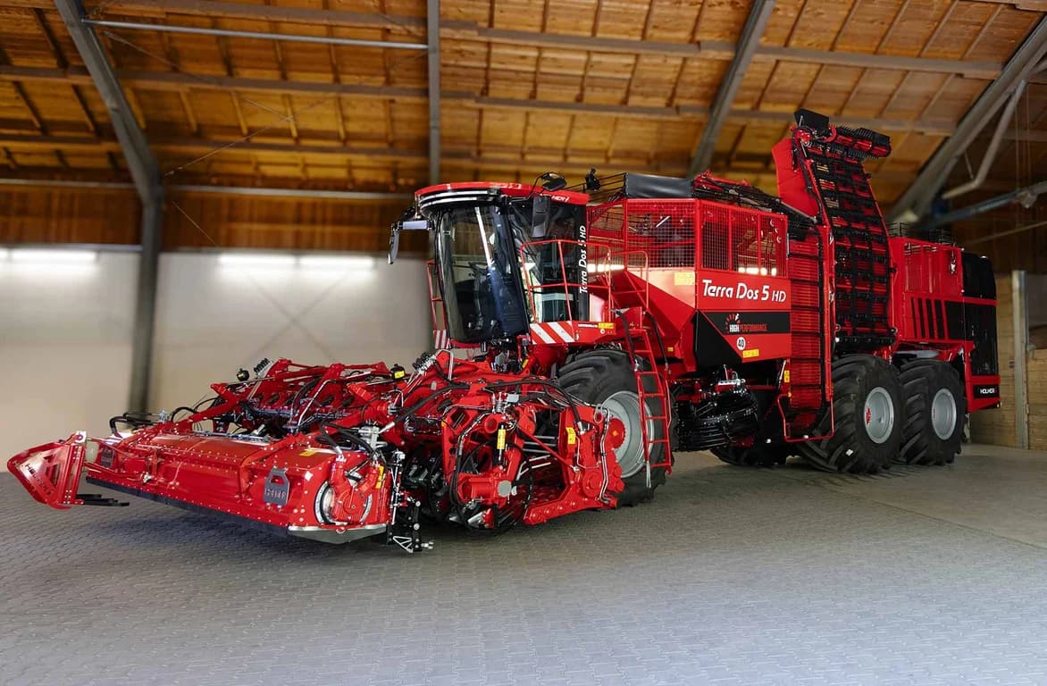 Beet harvester HOLMER Terra Dos 5 High Performance — HOLMER