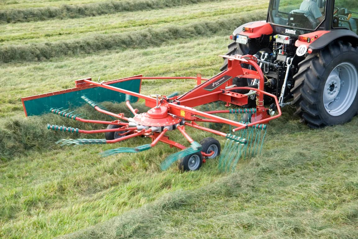 Rake Kverneland 9546 — Kverneland