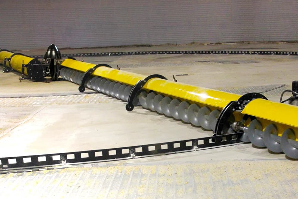 Auger Brock MAVERIK® 4000 Series Commercial Sweep — Brock