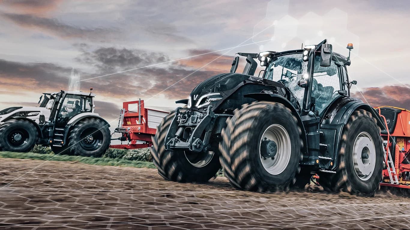 Row crop tractor Valtra Q225 — Valtra