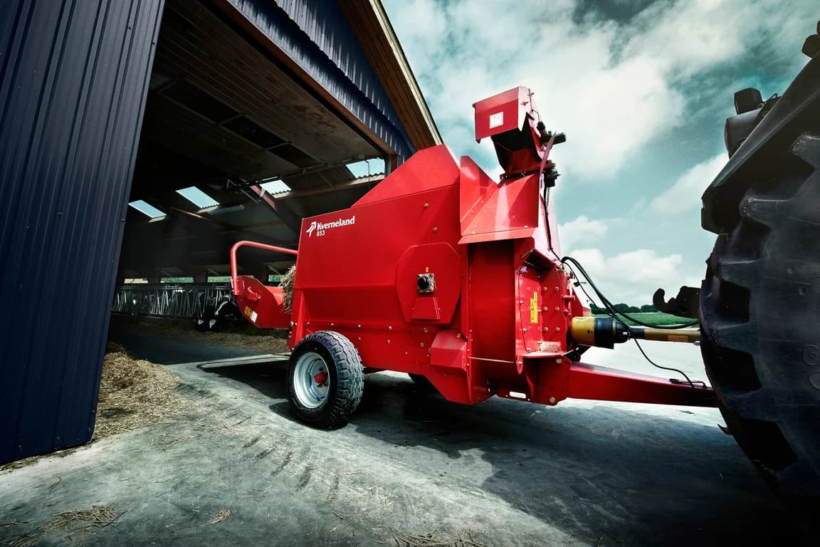 Bale processor Kverneland 853 — Kverneland