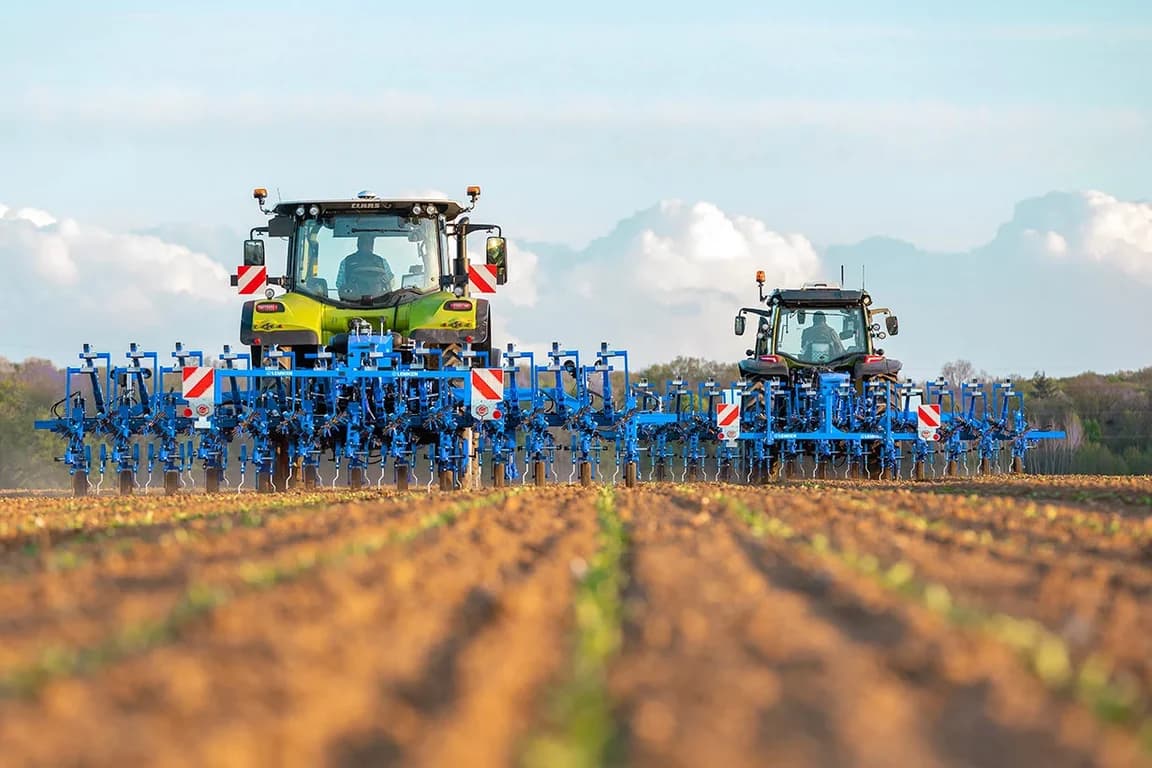 Inter-row cultivator LEMKEN EC-Weeder — LEMKEN