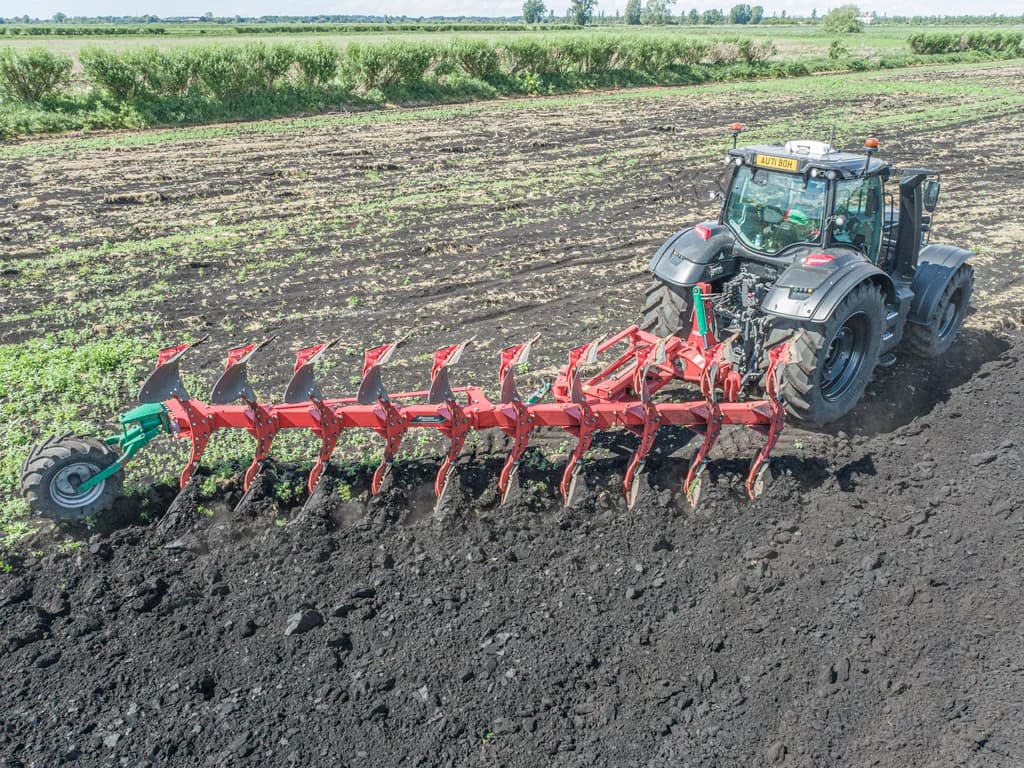 Plow Kverneland Ecomat On-land — Kverneland
