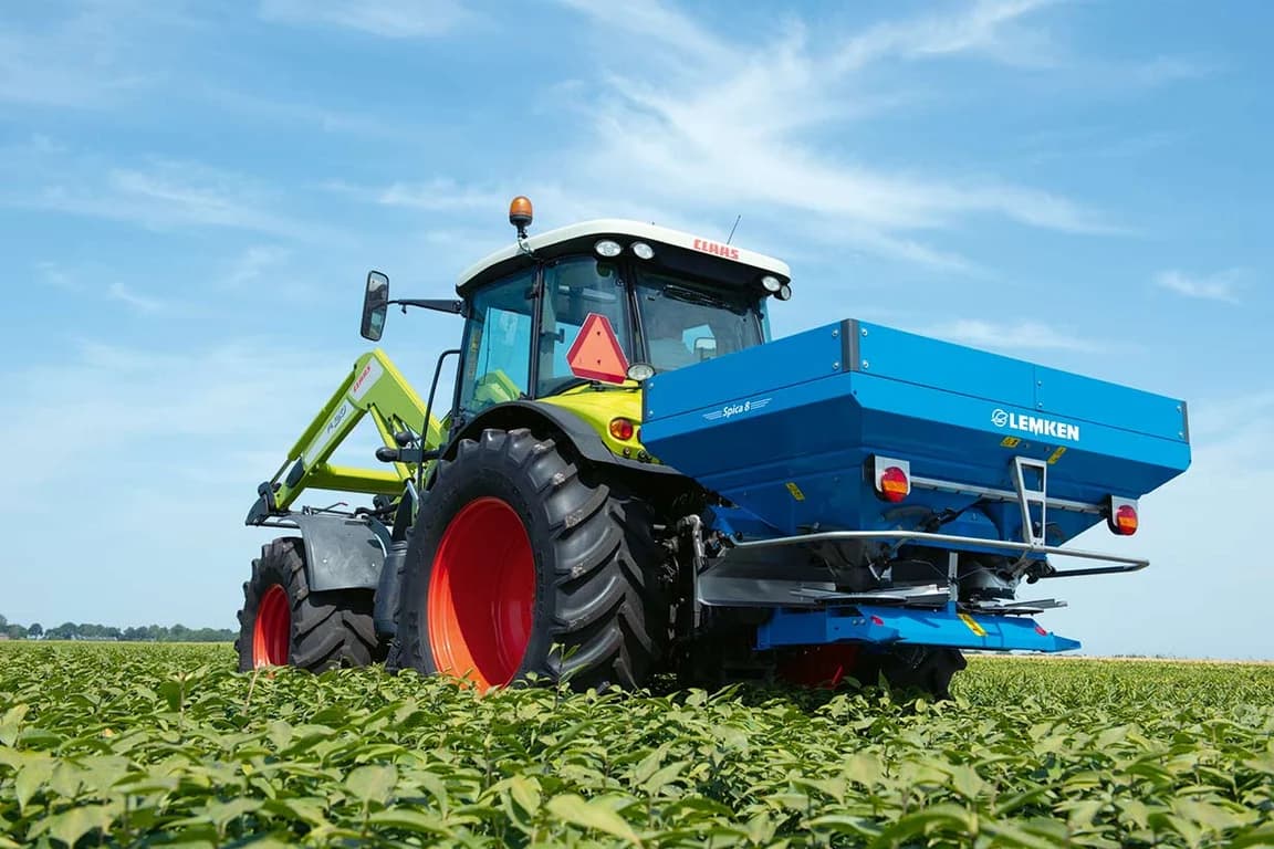Fertilizer spreader LEMKEN Spica 8 — LEMKEN