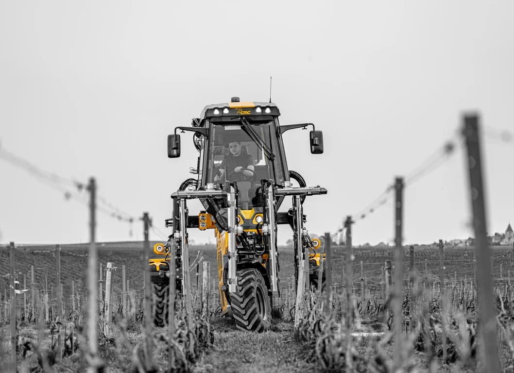 Orchard tractor Tecnoma JAGUAR 75 — Tecnoma