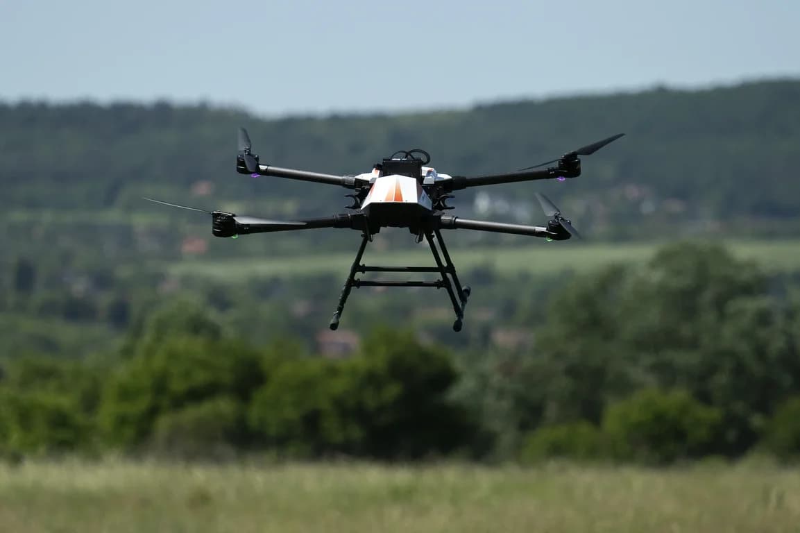 Drone ABZ Innovation M12 — ABZ Innovation