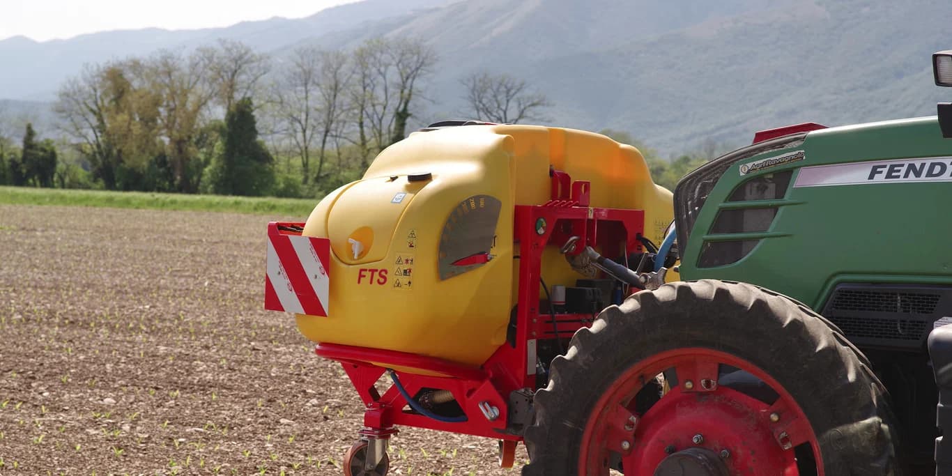 Sprayer front tank MaterMacc FTS 800 — MaterMacc
