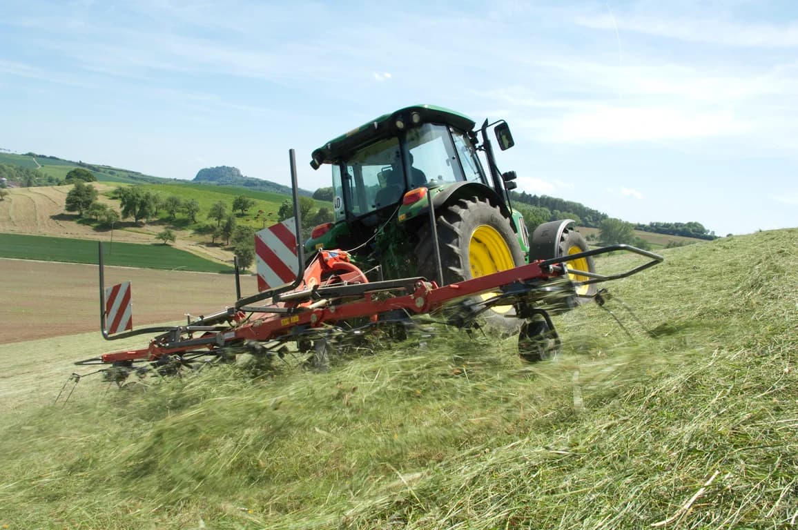 Tedder Vicon FANEX 604 — Vicon