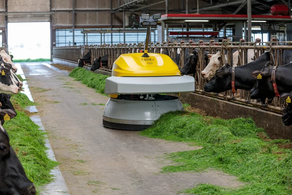 Feed pusher Lely Juno Max — Lely