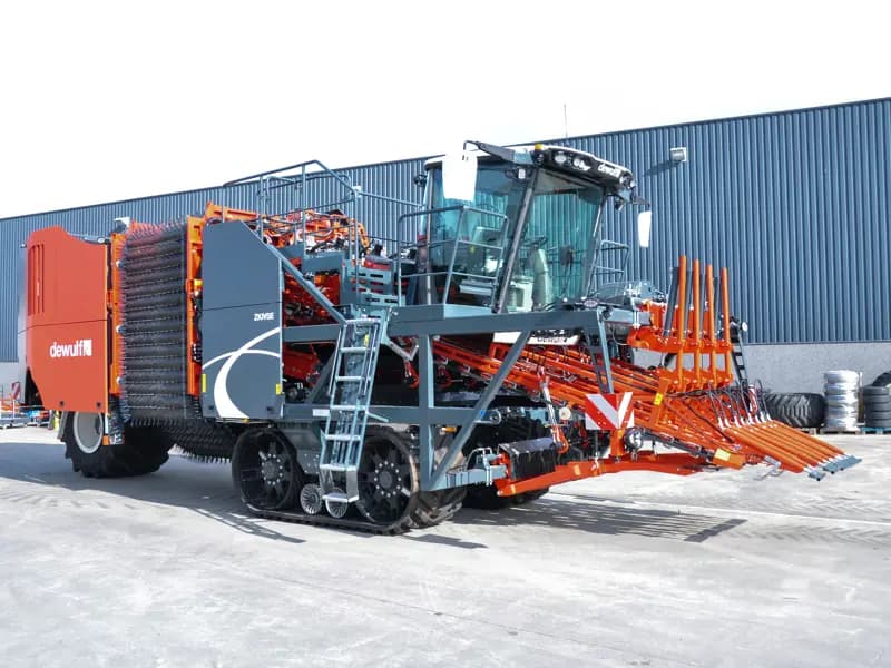 Beet harvester Dewulf ZK4 — Dewulf
