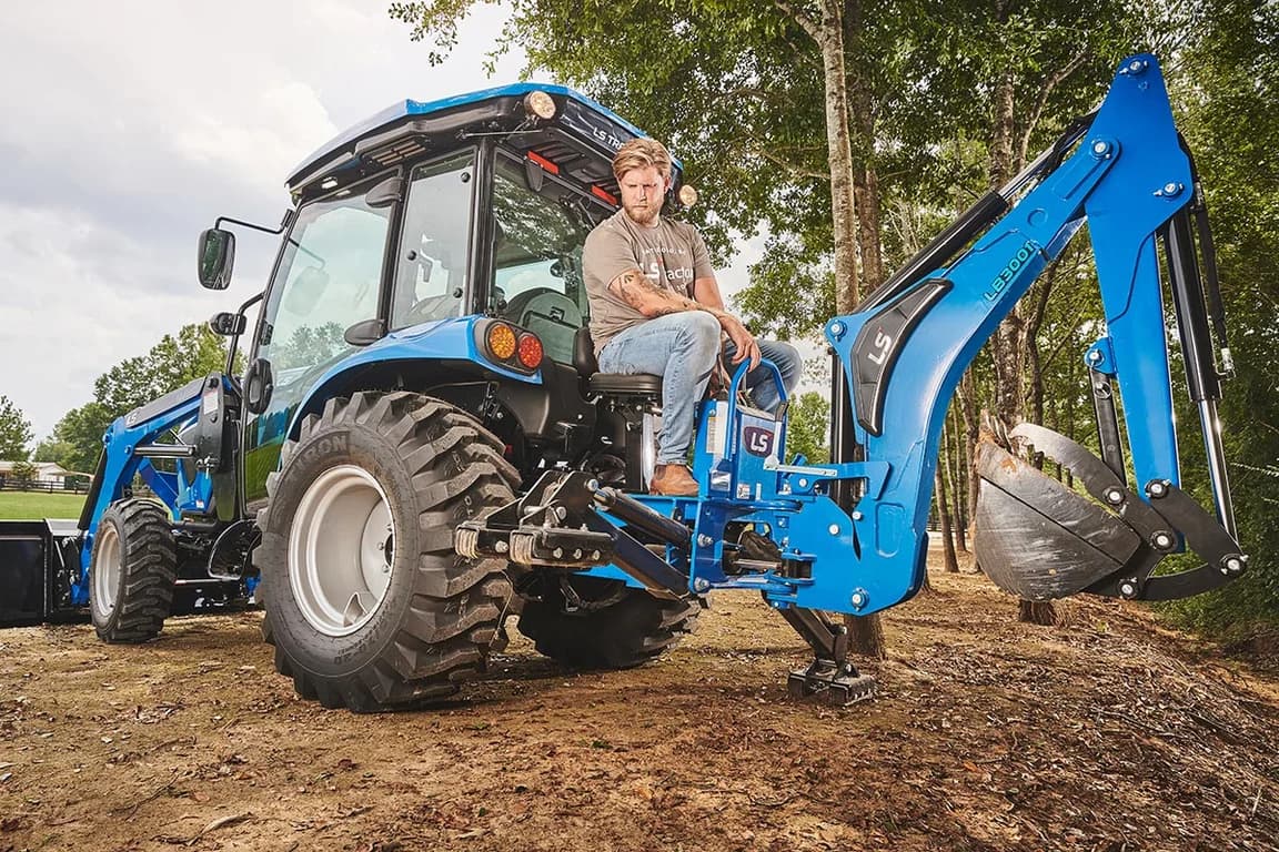 Compact tractor LS Tractor MT232HC — LS Tractor