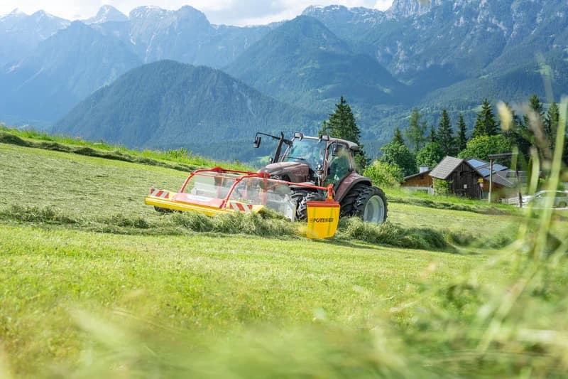 Rake PÖTTINGER MERGENTO F 4010 ALPIN — PÖTTINGER