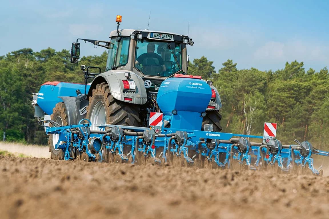 Precision planter LEMKEN Azurit 10 8 K — LEMKEN