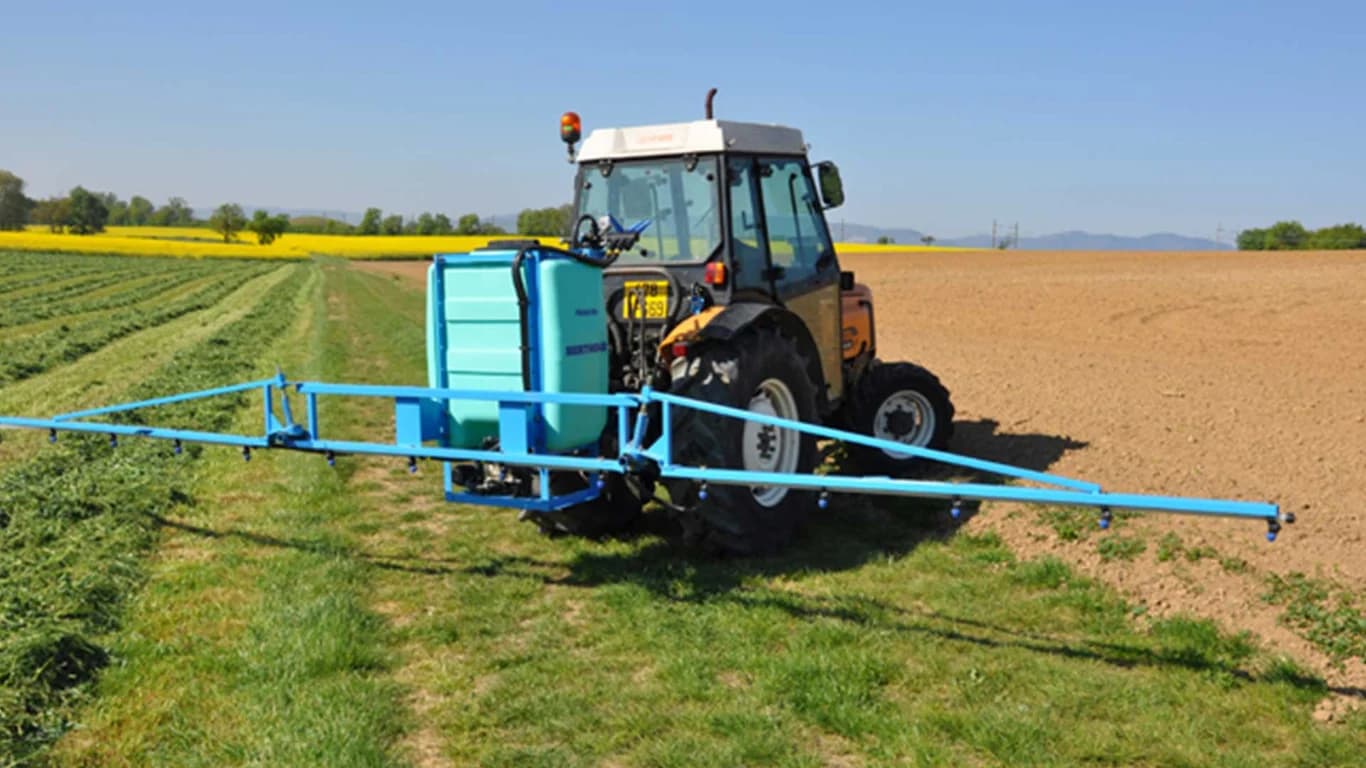 Mounted sprayer Berthoud PULVASOL — Berthoud