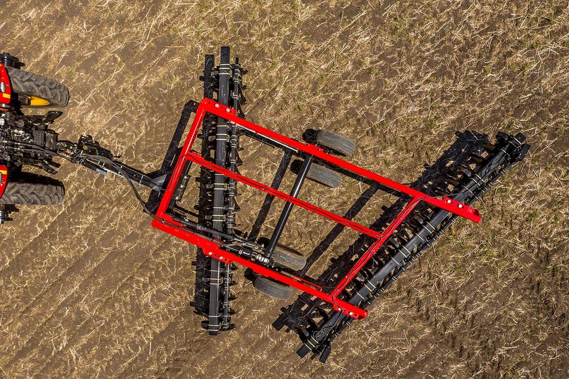 Disc harrow Versatile SD550 — Versatile