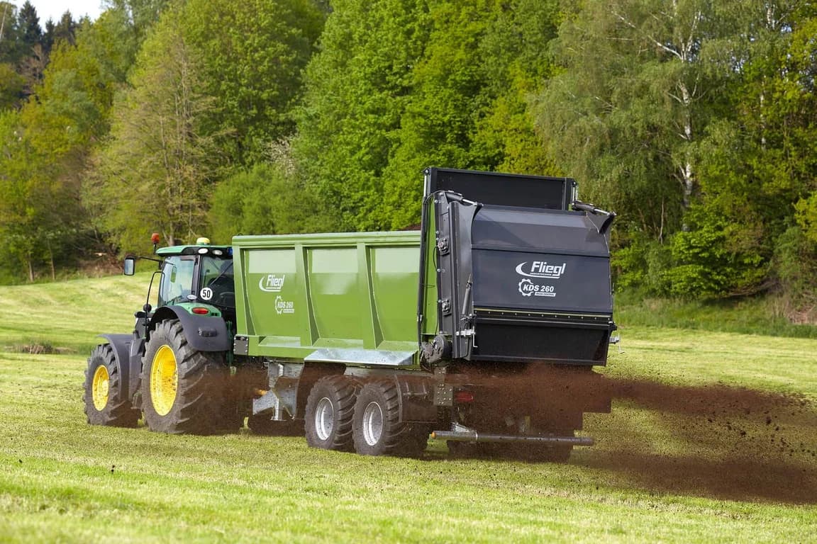 Manure spreader Fliegl KDS 260 Muck Control — Fliegl