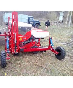 Транспортний пристрій сівалки ПТС-13