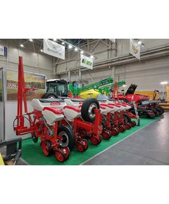 Транспортний пристрій сівалки ПТС-28