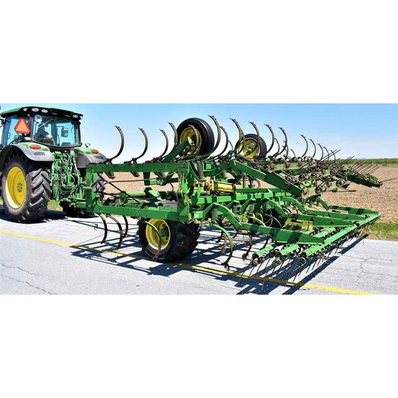 Культиватор John Deere 1010