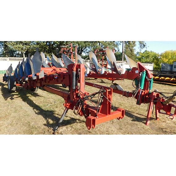 Плуг оборотный Gregoire Besson