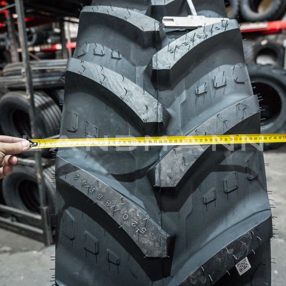 Forerunner Шина 520/85R42 (20,8R42) 157A8/154B QH711 R-1W TL, изображение 6